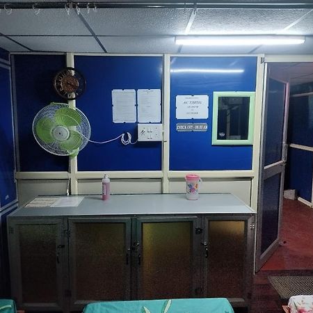 Rajeswari Ac Dormitory For Indian Males Only Port Blair Eksteriør bilde