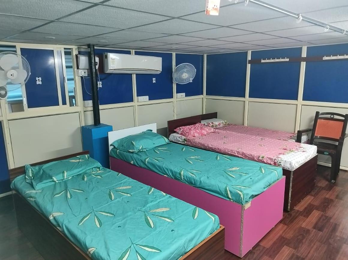 Rajeswari Ac Dormitory For Indian Males Only Port Blair Eksteriør bilde